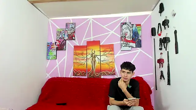 Fresahot2005 online show from 12.13.24