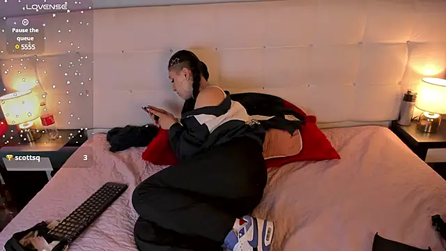 Snapshot of Cintya_Kros chatting on 01.16.25 Cintya Kros online show from 01.16.25