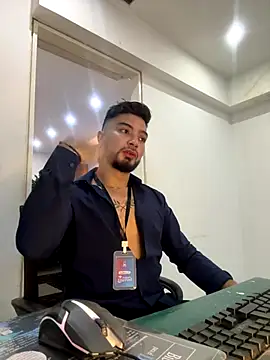 Snapshot of _tony8 chatting on 11.29.25 tony8 online show from 11.29.25