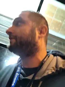 Snapshot of Zlyzloba21 chatting on 10.14.25 Zlyzloba21 online show from 10.14.25