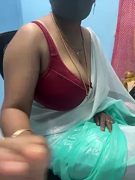 Snapshot of sajeetha chatting on 01.19.25 sajeetha online show from 01.19.25