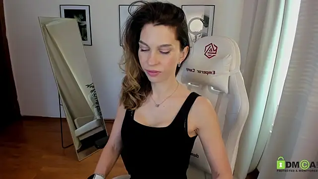 Selena Rase online show from 02.07.25