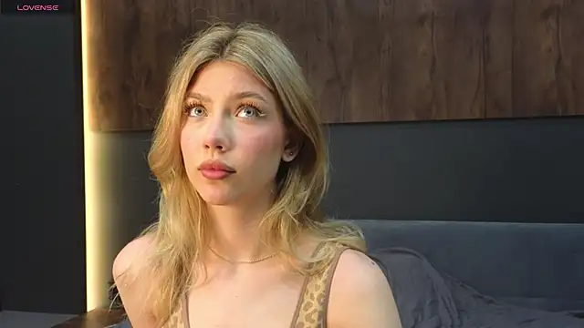 Rainaslater online show from 02.08.25