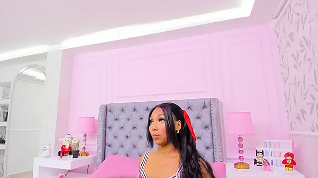 HaileeRoberts online show from 03.13.25