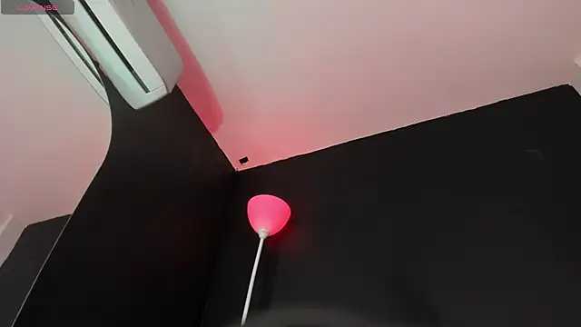 Snapshot of ALICEPOIXXXON chatting on 12.31.24 ALICEPOIXXXON online show from 12.31.24