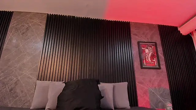 Snapshot of BambiiQueen chatting on 01.22.25 BambiiQueen online show from 01.22.25