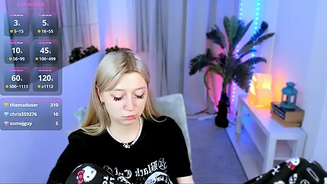 SaintGirl online show from 02.08.25