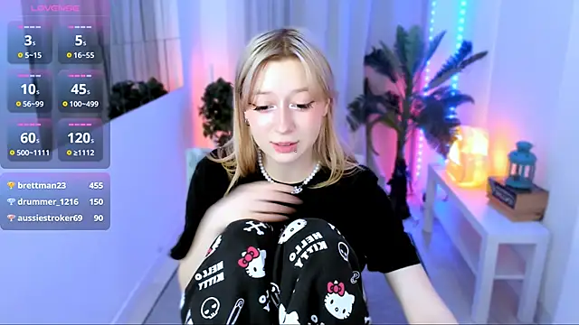 SaintGirl online show from 02.09.25