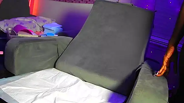 Snapshot of Tatithegoddess chatting on 11.19.25 Tatithegoddess online show from 11.19.25