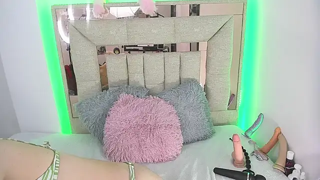 melody bonnet online show from 03.18.25