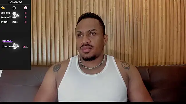 Snapshot of JhonBlacke chatting on 03.20.25 JhonBlacke online show from 03.20.25