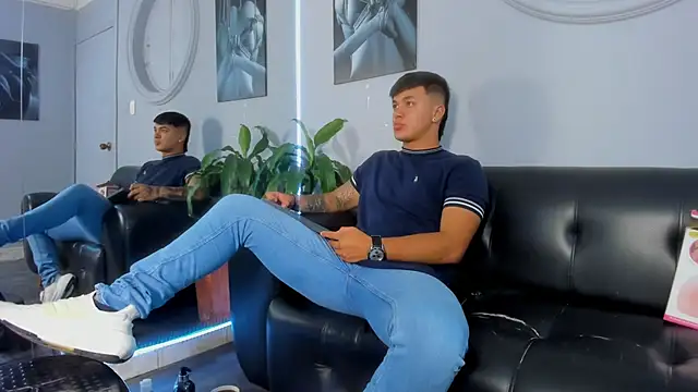 Cristopher strong online show from 02.10.25