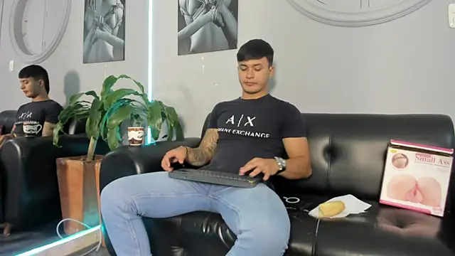 Cristopher strong online show from 03.07.25