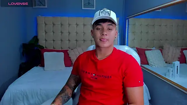 Cristopher strong online show from 09.28.25