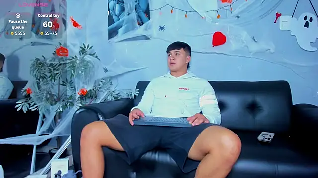 Cristopher strong online show from 10.22.25