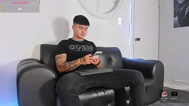 Cristopher strong online show from 03.10.26