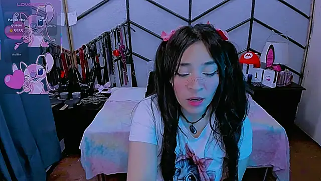 AlanaLuck online show from 11.19.25