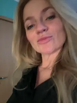 AlisonXCristal online show from 03.25.26
