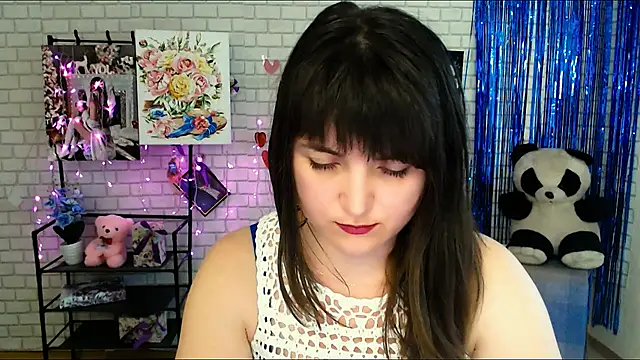 Darina M  online show from 02.22.25