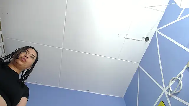 Snapshot of angelina_ny chatting on 01.08.25 angelina ny online show from 01.08.25