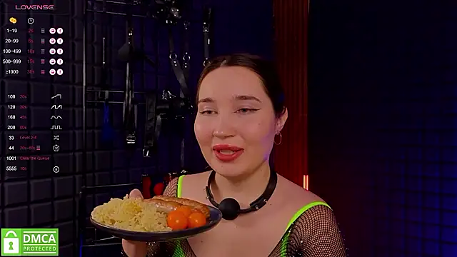 Snapshot of domDani_subMay chatting on 12.08.24 domDani subMay online show from 12.08.24