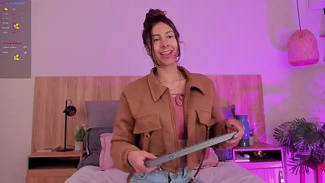 Snapshot of luna_willians chatting on 10.06.25 luna willians online show from 10.06.25