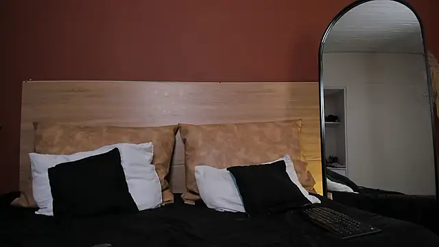 luna willians online show from 02.25.26