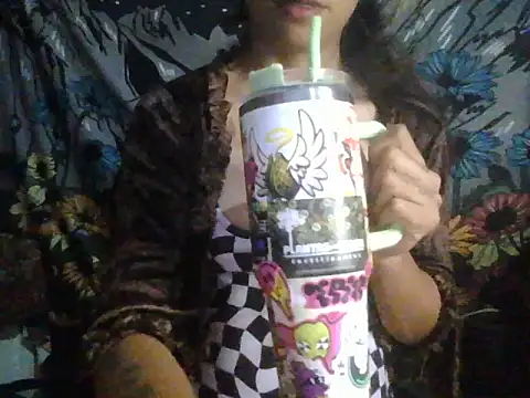 Snapshot of GATIINHA003 chatting on 12.02.25 GATIINHA003 online show from 12.02.25