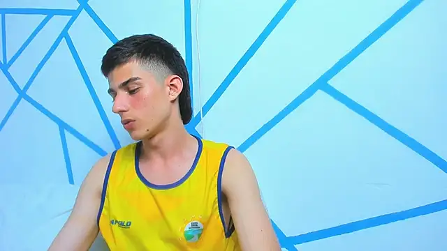 liam scott77 online show from 12.12.24