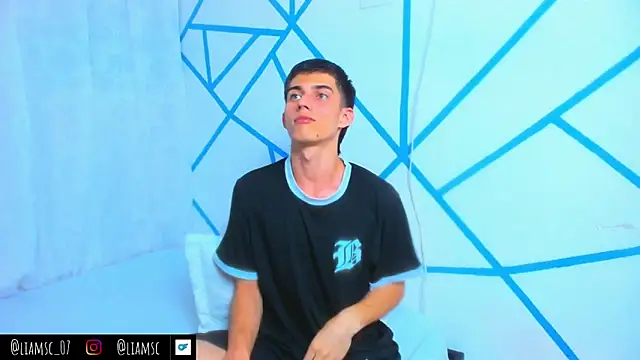 liam scott77 online show from 10.06.25