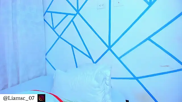 liam scott77 online show from 12.04.25