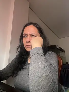 Freya Artemisa online show from 09.22.25