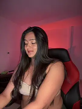 Snapshot of cristina1800 chatting on 02.26.25 cristina1800 online show from 02.26.25