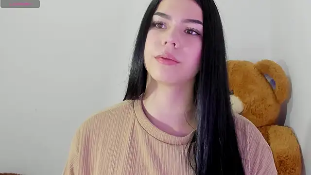 Natasha su  online show from 12.12.24