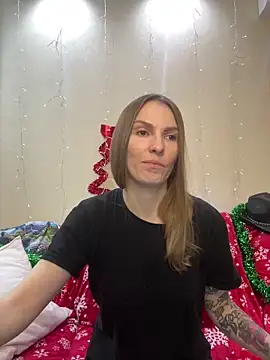 Snapshot of RachelBelI chatting on 12.19.24 RachelBelI online show from 12.19.24