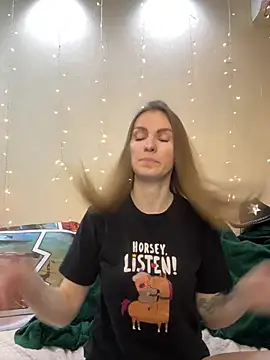 Snapshot of RachelBelI chatting on 01.30.25 RachelBelI online show from 01.30.25