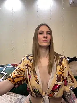 Snapshot of RachelBelI chatting on 02.06.25 RachelBelI online show from 02.06.25