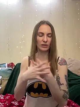 Snapshot of RachelBelI chatting on 02.12.25 RachelBelI online show from 02.12.25