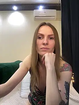 Snapshot of RachelBelI chatting on 02.27.25 RachelBelI online show from 02.27.25