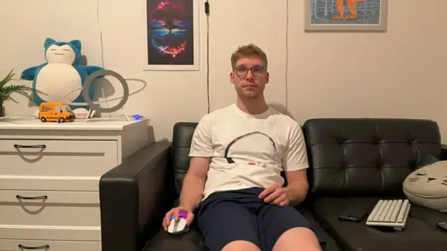 BlueEyedTallGuy94 online show from 12.14.24