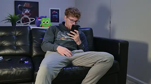 BlueEyedTallGuy94 online show from 10.11.25