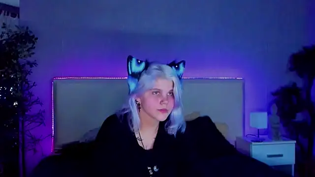 JoannLowe online show from 01.29.25