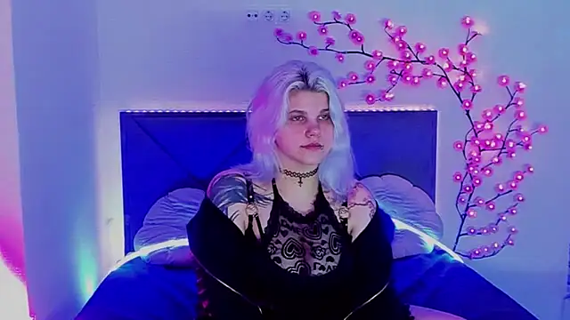 JoannLowe online show from 05.14.26