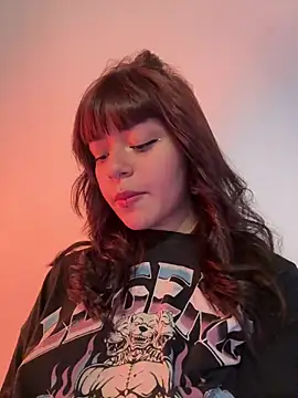 Ashley Chriss online show from 12.29.24