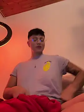 Ashley Chriss online show from 01.11.25