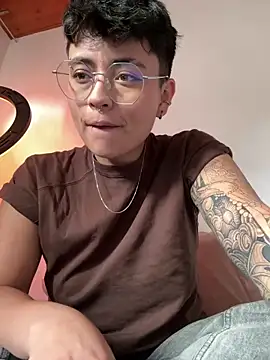 Ashley Chriss online show from 01.19.25