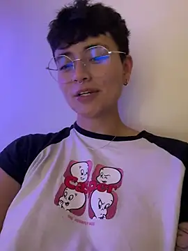 Ashley Chriss online show from 03.03.25