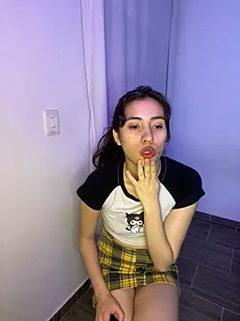 Catyloves online show from 01.06.25