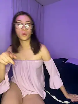 Catyloves online show from 01.24.25