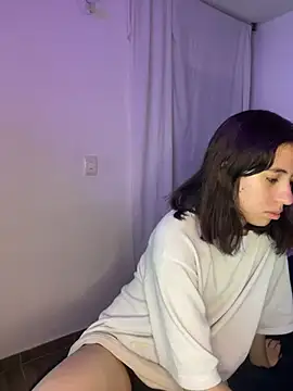 Catyloves online show from 02.07.25